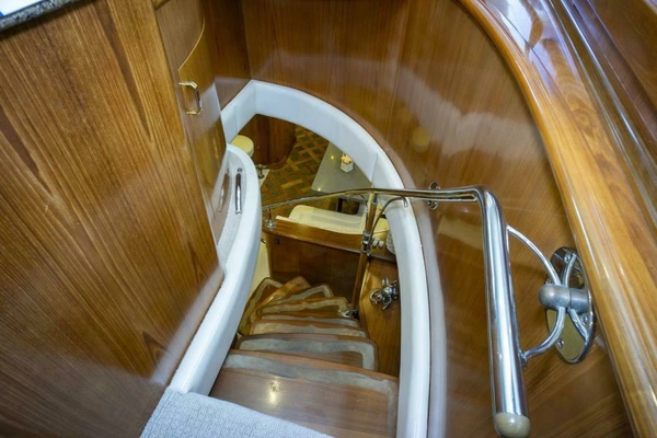 2005 Sea Force IX 82