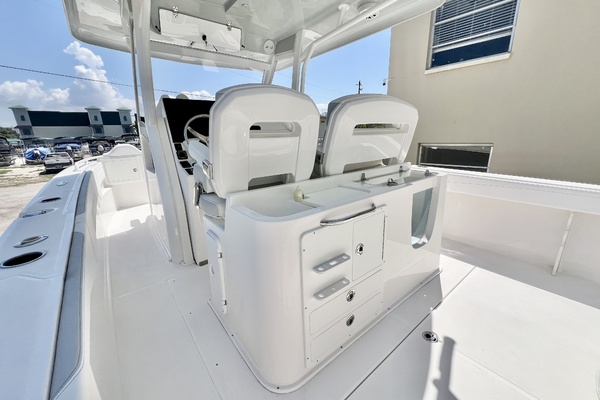 33ft Stamas Yacht For Sale