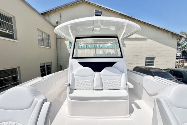 33ft Stamas Yacht For Sale