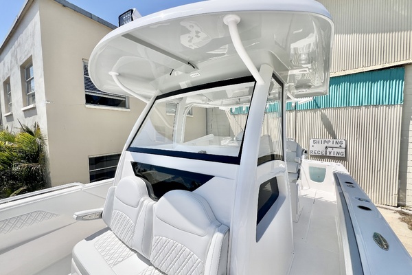 33ft Stamas Yacht For Sale