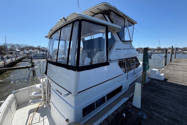 Noah Genda 40ft Carver Yacht For Sale