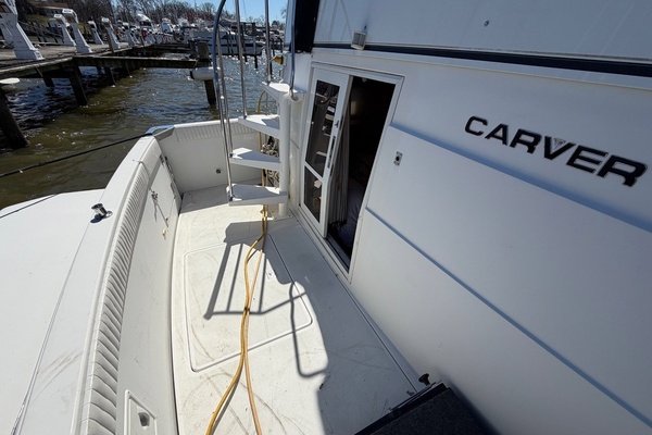 Noah Genda 40ft Carver Yacht For Sale