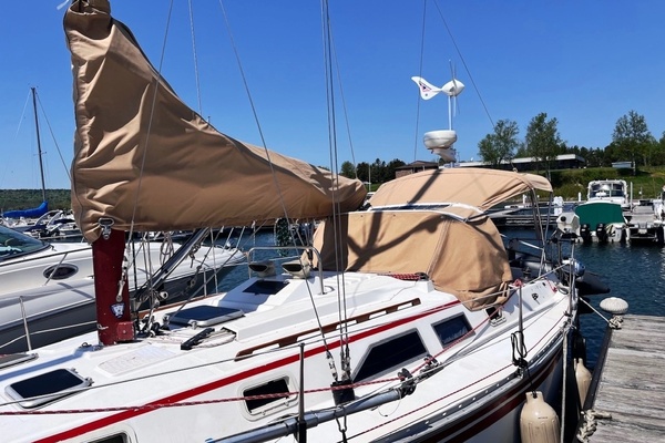 34ft Hunter Yacht For Sale