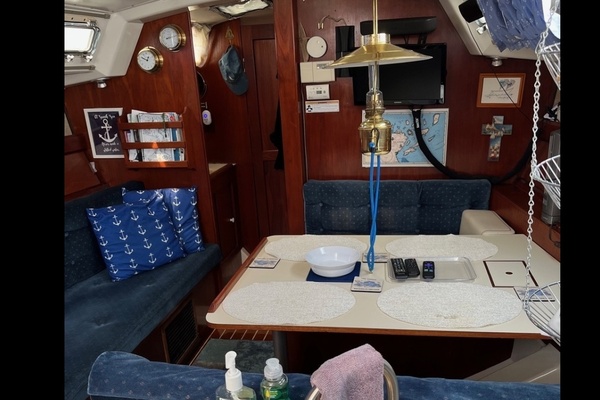 34ft Hunter Yacht For Sale