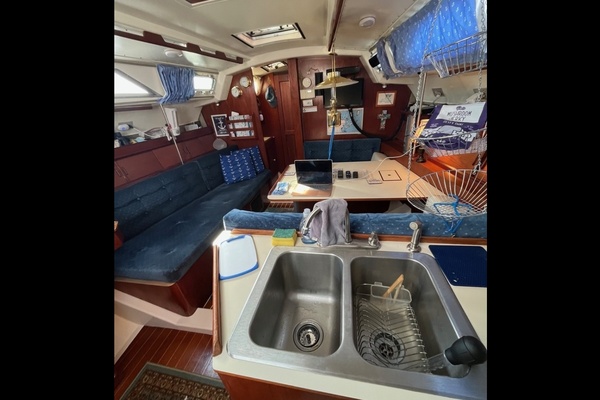 34ft Hunter Yacht For Sale