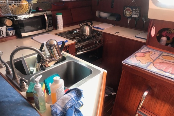 34ft Hunter Yacht For Sale