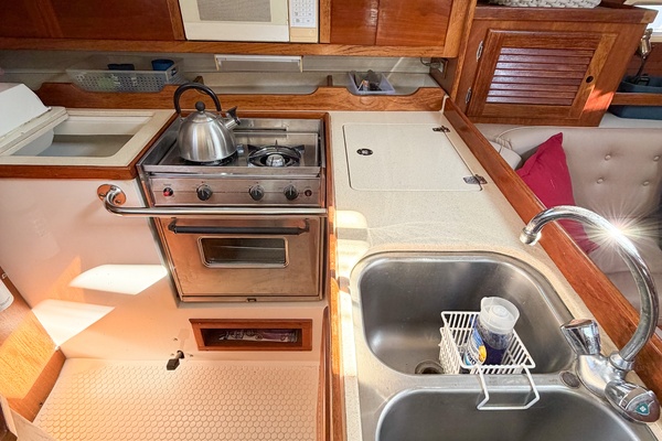 36ft Catalina Yacht For Sale