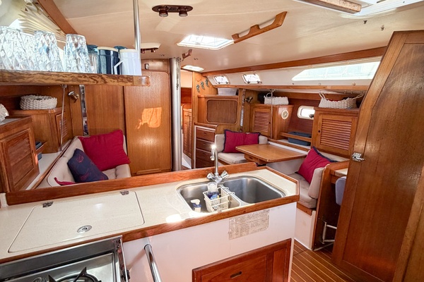 36ft Catalina Yacht For Sale