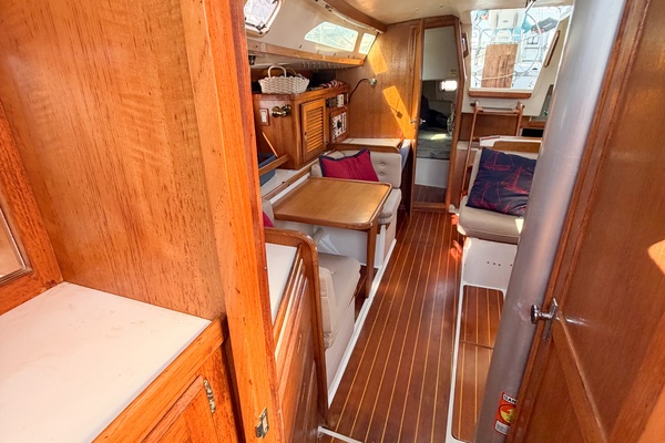 36ft Catalina Yacht For Sale