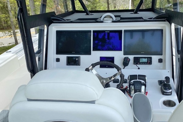 Y ALL KETCHUP 36ft Invincible Yacht For Sale