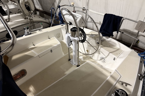 Winter s Dream 35ft Tartan Yacht For Sale