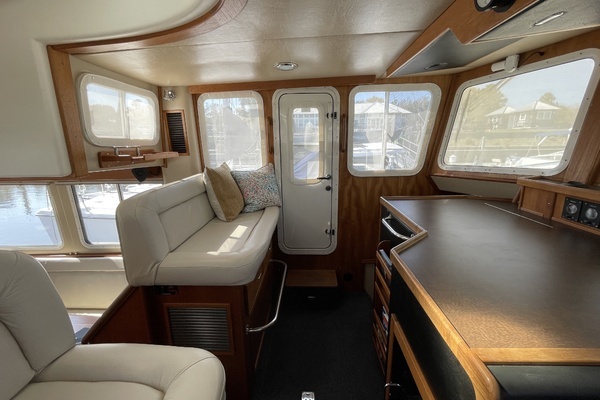 2004 American Tug 34