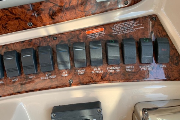 R Sea Cat 42ft Sea Ray Yacht For Sale