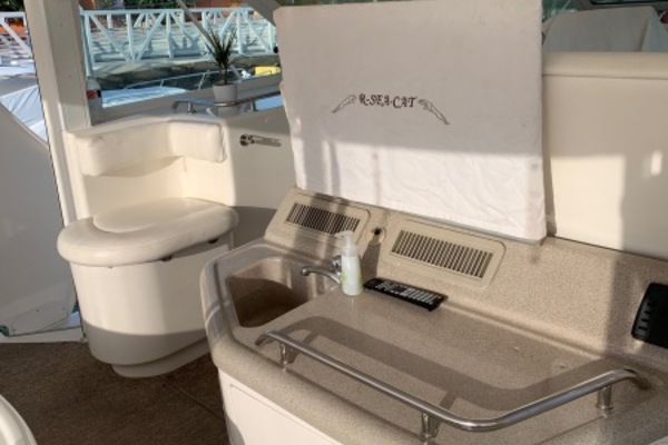 R Sea Cat 42ft Sea Ray Yacht For Sale