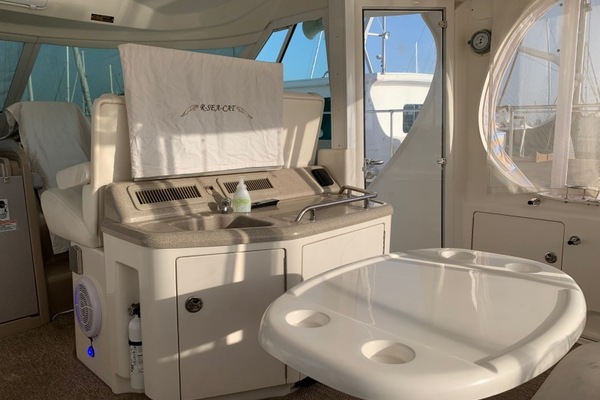 R Sea Cat 42ft Sea Ray Yacht For Sale