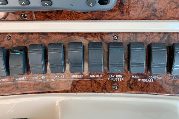 R Sea Cat 42ft Sea Ray Yacht For Sale