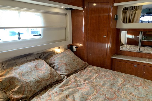 R Sea Cat 42ft Sea Ray Yacht For Sale