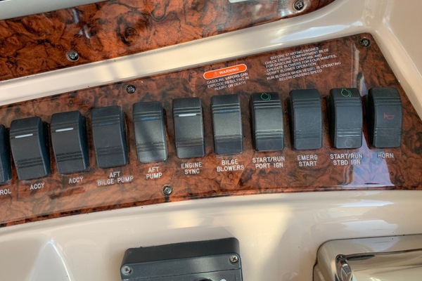 R Sea Cat 42ft Sea Ray Yacht For Sale