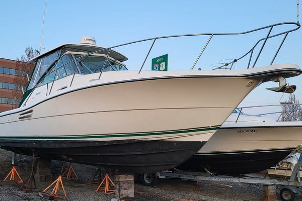 30-ft-Pursuit-2002-3000 Express-Chasing Rays Milton Massachusetts United States  yacht for sale