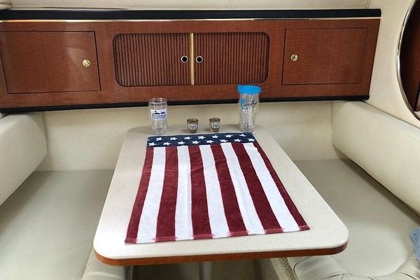 29ft Sea Ray Yacht For Sale