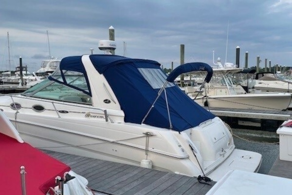 29ft Sea Ray Yacht For Sale