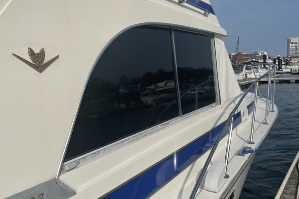 33ft Bertram Yacht For Sale