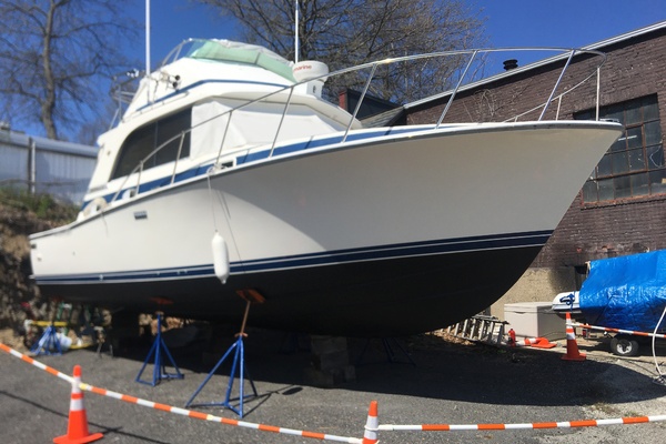 33ft Bertram Yacht For Sale