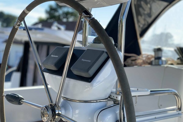 Prime Directive 38ft Hunter Yacht For Sale