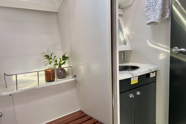 Prime Directive 38ft Hunter Yacht For Sale