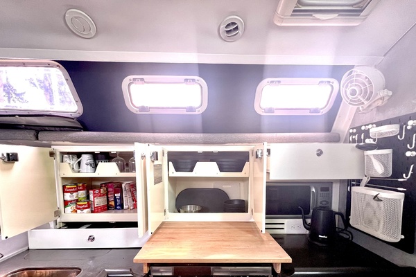 Prime Directive 38ft Hunter Yacht For Sale