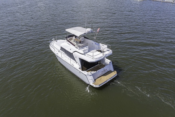 2019 Beneteau 35