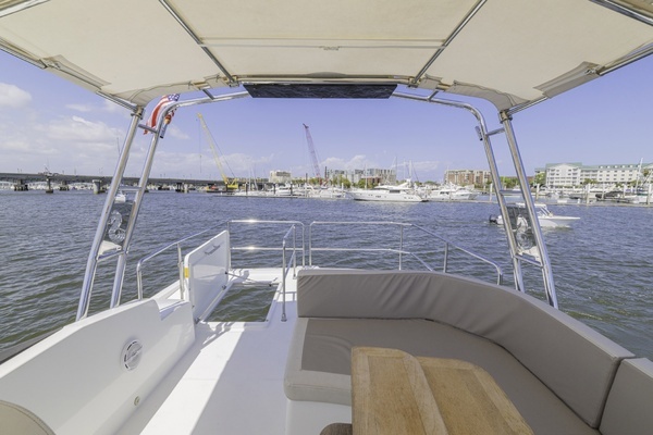 2019 Beneteau 35