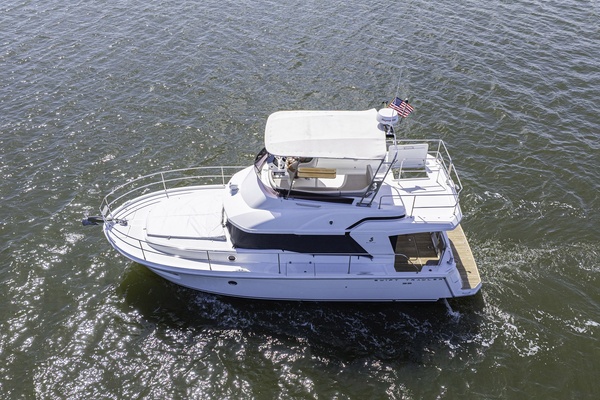 2019 Beneteau 35 Swift Trawler