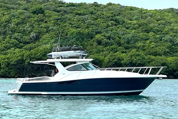 Vibe 38ft Tiara Yachts Yacht For Sale
