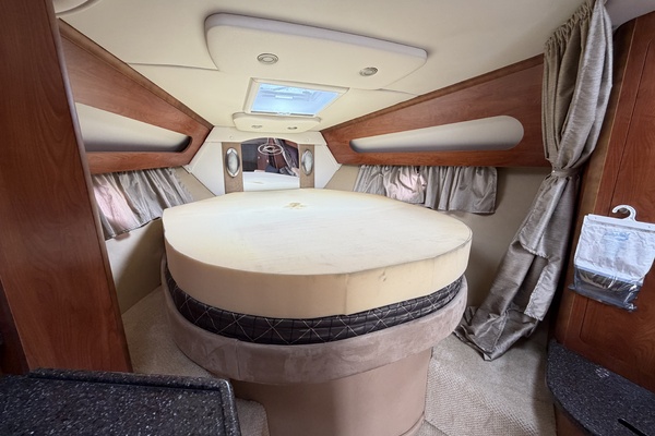 36ft Rinker Yacht For Sale