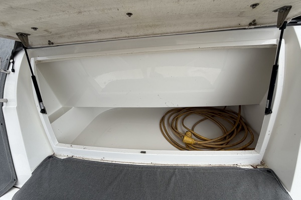 36ft Rinker Yacht For Sale