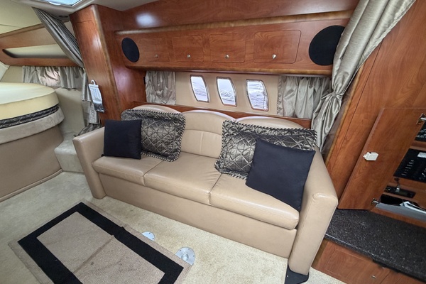 36ft Rinker Yacht For Sale