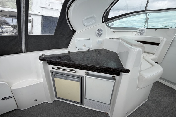 36ft Rinker Yacht For Sale