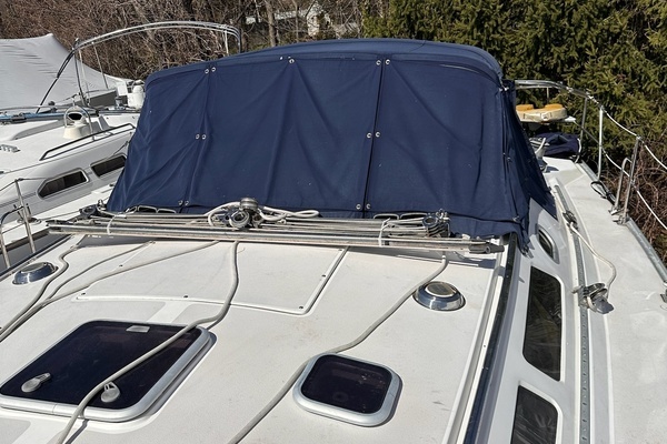 Photo of the 2002 Catalina 400 mkII