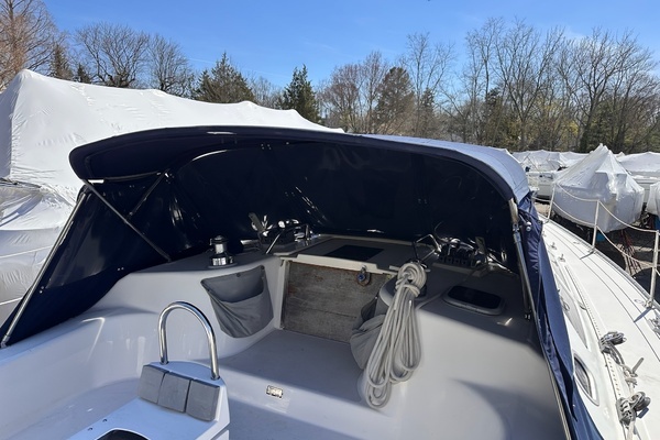 Photo of the 2002 Catalina 400 mkII