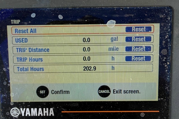 23ft Sea Hunt Yacht For Sale