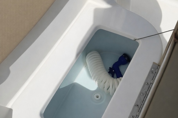 23ft Sea Hunt Yacht For Sale