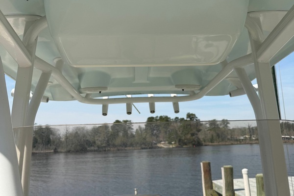 Photo of the 2018 Sea Hunt Ultra 234