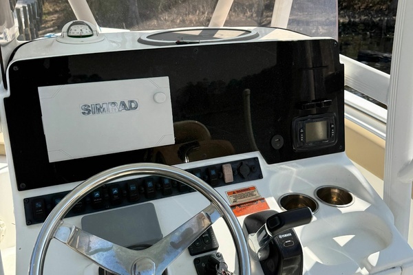 Photo of the 2018 Sea Hunt Ultra 234