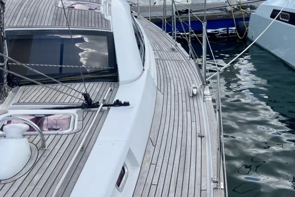 Photo of the 2011 Wauquiez Pilot Saloon 55