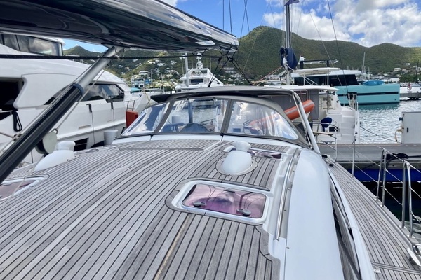 55ft Wauquiez Yacht For Sale