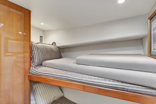 Viking 5- Lady S - Interior Stateroom