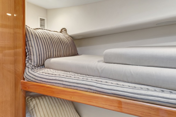 Viking 5- Lady S - Interior Stateroom
