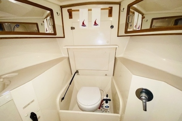 Brigadoon III 43ft Saga Yacht For Sale