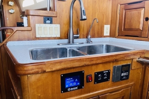 Brigadoon III 43ft Saga Yacht For Sale
